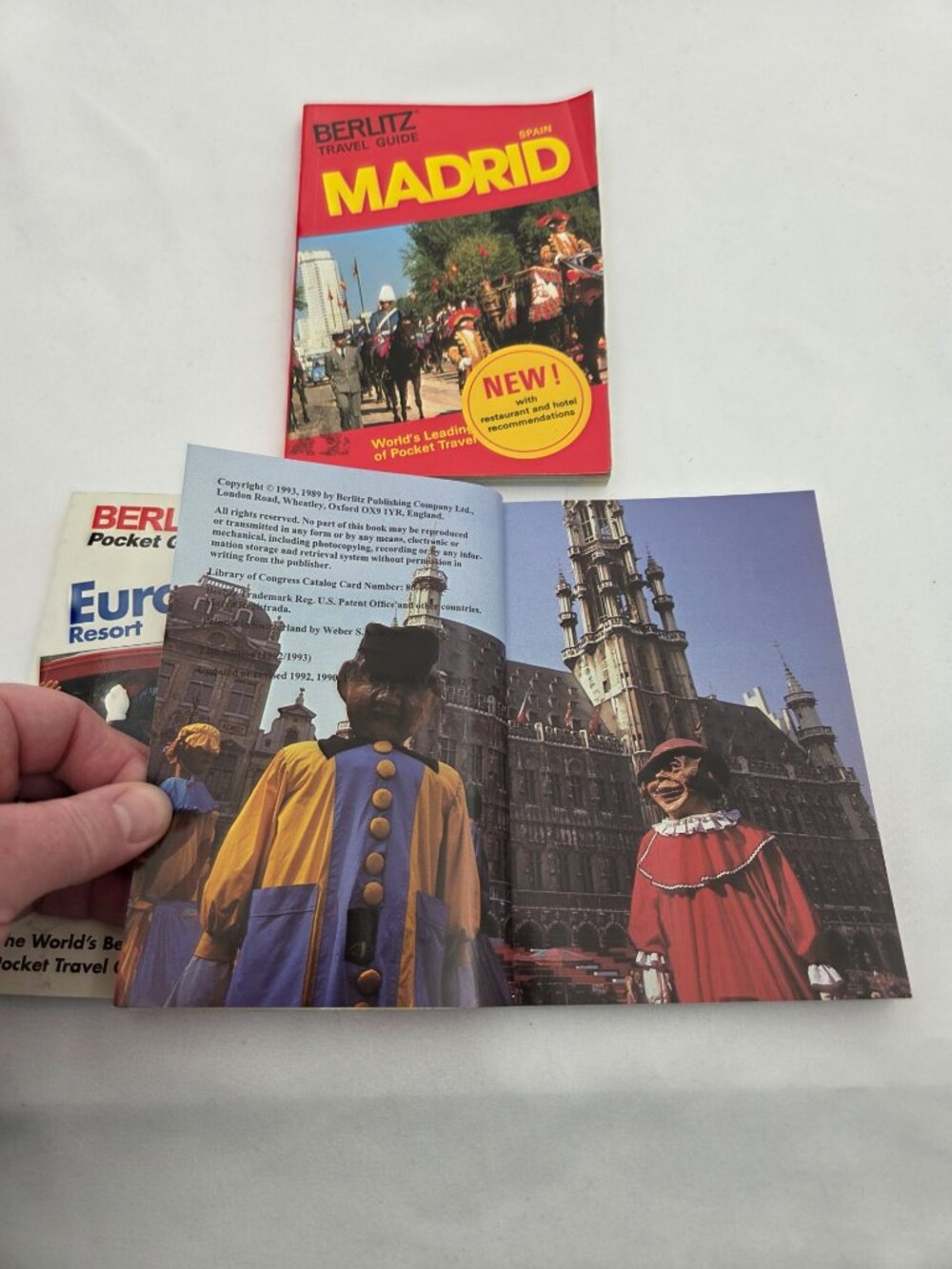 Lot of 3 Vintage 90s HarperCollins Gem Travel Books Madrid/Brussels/Euro Disney - Picture 3 of 5